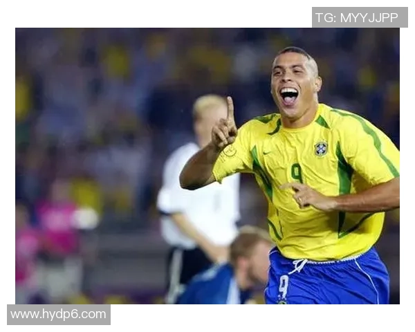 世界杯历史上首位球星名单揭秘 这些传奇人物如何定义足球盛宴