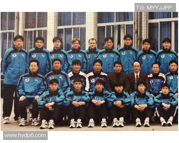 大连万达足球队球员阵容及核心球星分析与未来发展展望