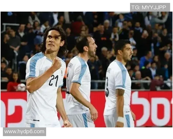 足坛梦幻阵容：聚焦足球俱乐部球星组合与战术协同效应